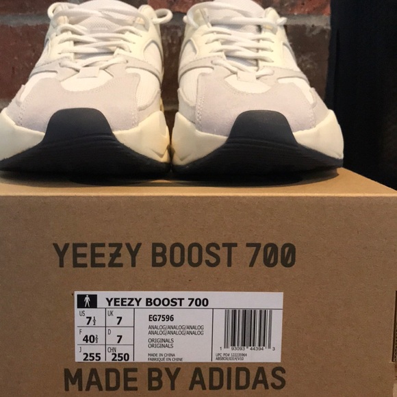 COPY - Yeezy boost 700 analog - Picture 7 of 10
